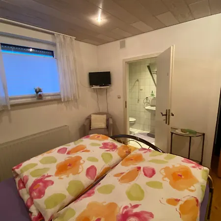 1 Inkl Eigenem Bad Und Parkplatz Homestay szállás